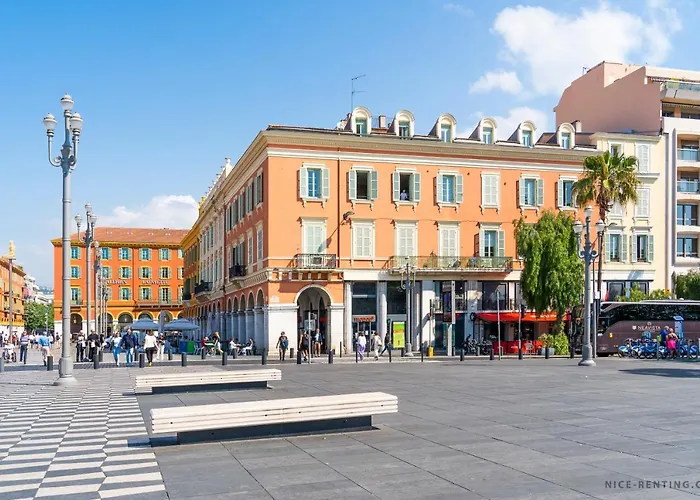 Renting - 13 Massena - Live A Dream Luxury Loft - Place Massena 니스